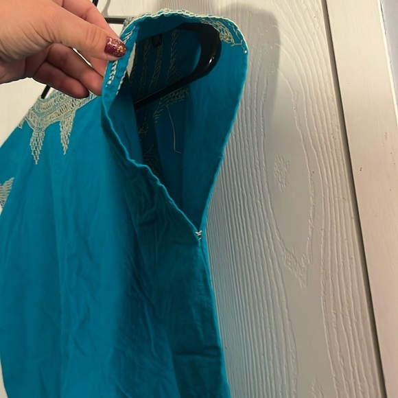 Turquoise Embroidered Tunic Top. Size Small - Picture 6 of 6